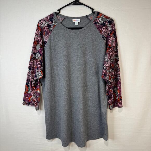 Lularoe Randy Gray Baseball Tee Size 2XL - Picture 2 of 5